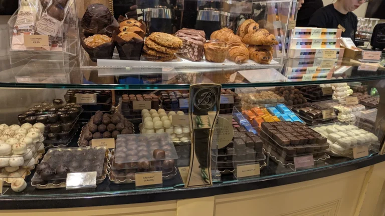 Photo and facade of Butlers Chocolate Café - Bakeries - in Dublin 1
