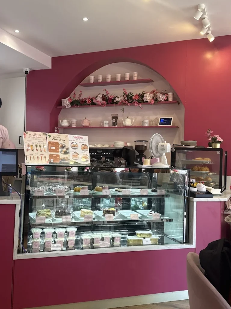 Photo and facade of Mandy's - Bakeries - in Dublin 1